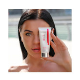 شوینده صورت نیاسینامید